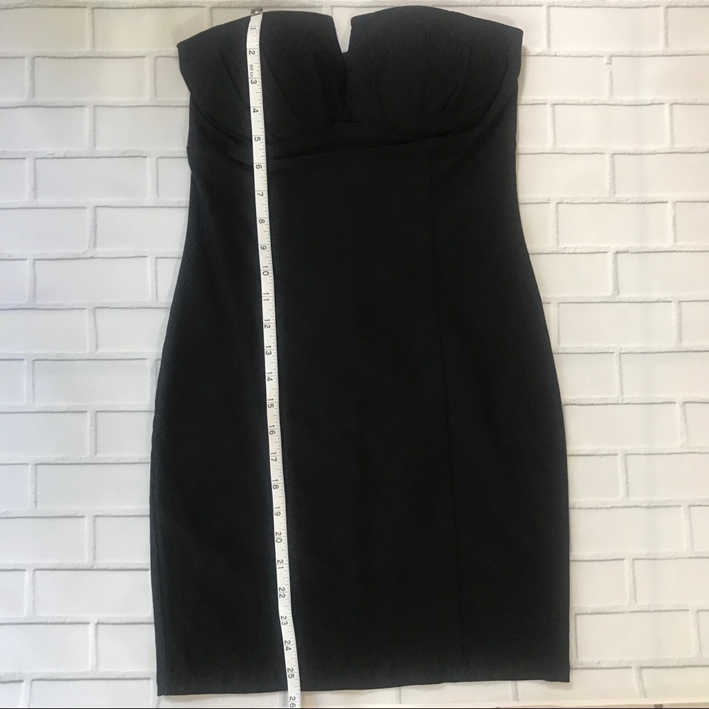 Black bodycon strapless padded chest v cut Christmas holiday dress - Picture 4 of 4